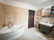 Apartament de 4 camere deco , 92 mp utili , terasa de 107 mp