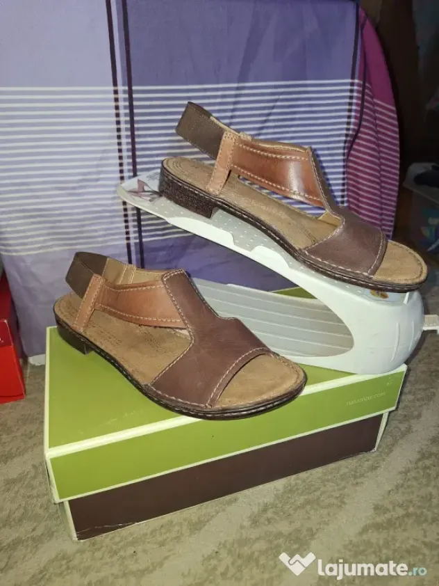 Sandale Naturalaizer noi din piele marimea 7.5