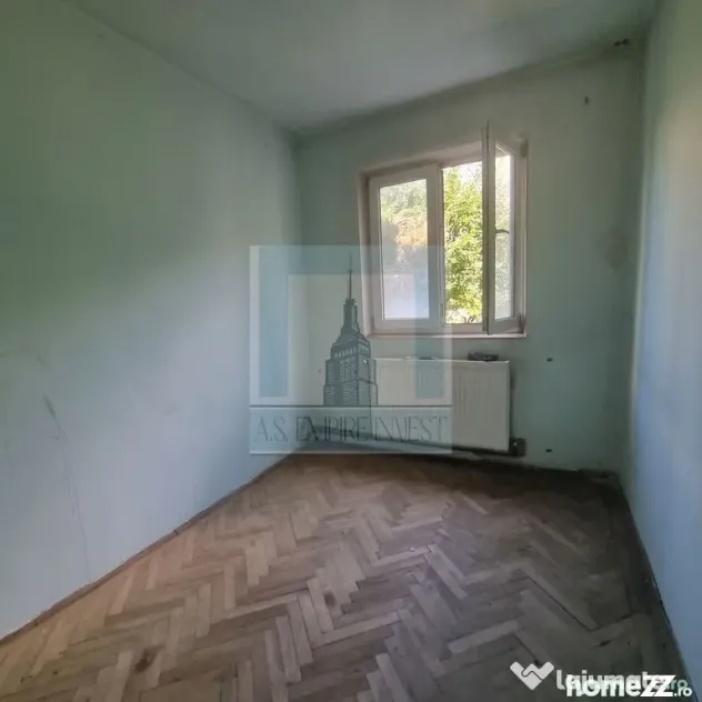 Apartament 3 camere semidecomandat ,etaj 1 - zona Vlahuta. - Brasov (Brasov)