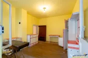 FILM! De casa traditionala, cu dependinte si facilitati, in