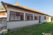 FILM! De casa traditionala, cu dependinte si facilitati, in