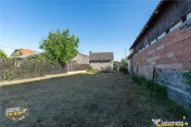 FILM! De casa traditionala, cu dependinte si facilitati, in