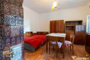 FILM! De casa traditionala, cu dependinte si facilitati, in