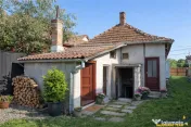 FILM! De casa traditionala, cu dependinte si facilitati, in
