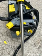 Aspirator, mașină de curățat Kärcher Puzzi 10/1
