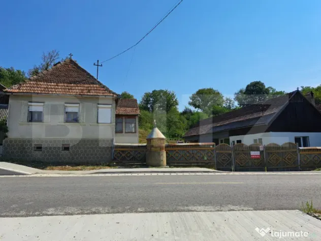 Casă cu teren generos de vanzare in Magurele, județul Bist - Magurele (Bistrita-Nasaud)