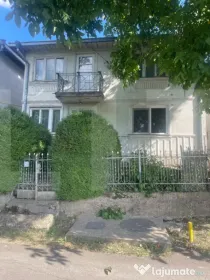 CASĂ CU ETAJ ÎN DOROHOI