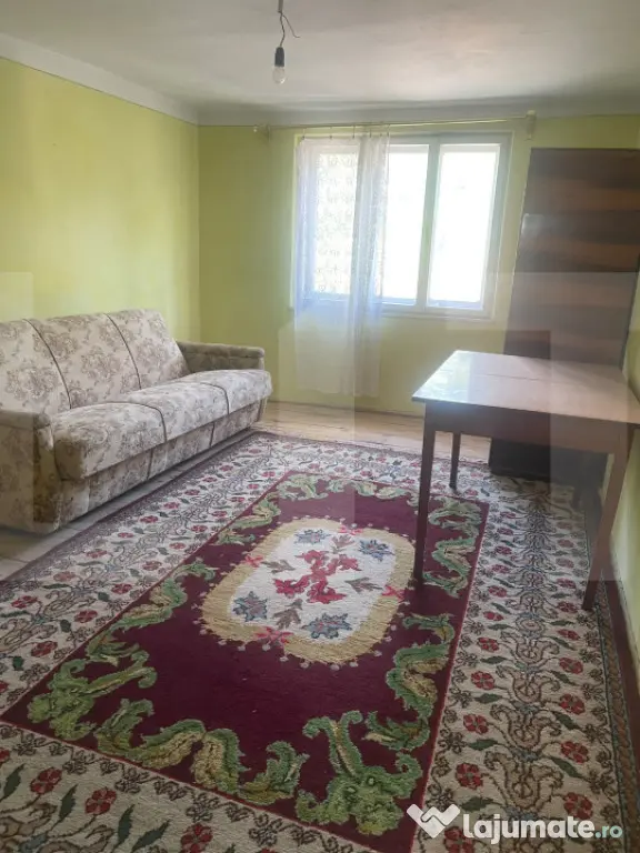 CASĂ CU ETAJ ÎN DOROHOI - Dorohoi (Botosani)