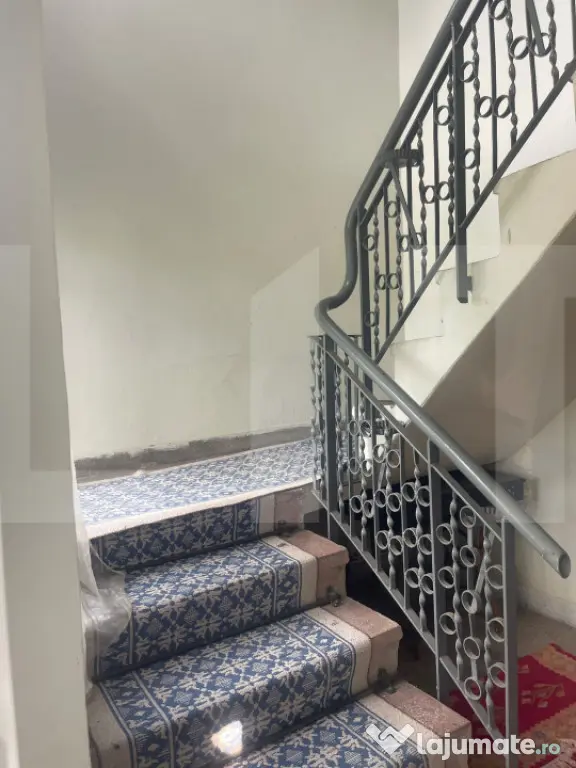 CASĂ CU ETAJ ÎN DOROHOI - Dorohoi (Botosani)