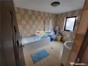 Casa, Str. Rachitei , 4 dormitoare si 1 living, 700 euro 
