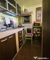 Vand apartament 2 camere 43mp+balcon 7mp zona Teilor