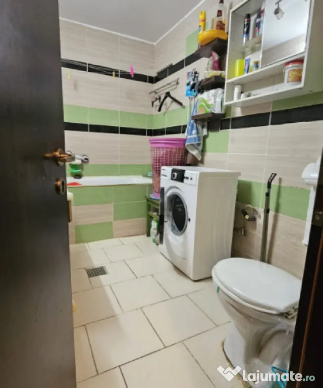 Vand apartament 2 camere 43mp+balcon 7mp zona Teilor - Floresti (Cluj)