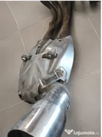 Galerie stock cu catalizator 