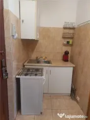 Garsoniera etaj 3 Zona Buziasului