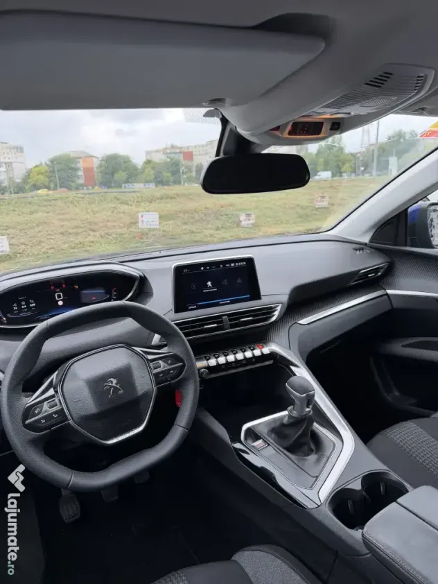 Peugeot 3008 Allure Exclusive 1,5 bluehdi 130 cp