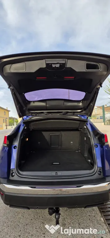 Peugeot 3008 Allure Exclusive 1,5 bluehdi 130 cp