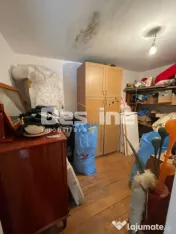 ???? Casă la curte P+M – Sector 5 cu beci si garaj 