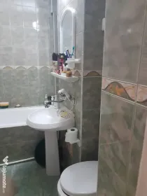 Vând sau dau la schimb apartament 2 camere plus diferență zona F6