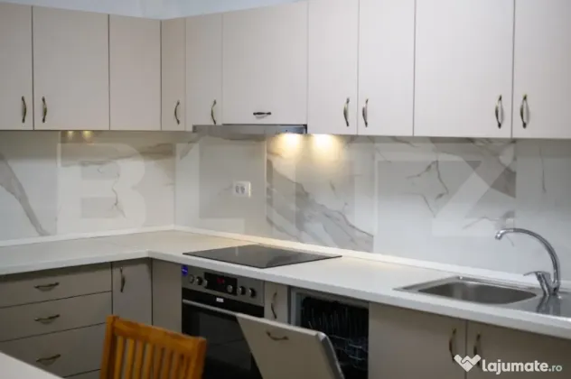 Apartament de 3 camere, 70 mp, Ultracentral - Oradea (Bihor)