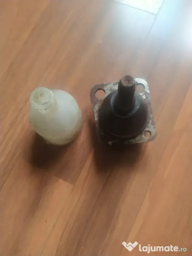Pivot braț inferior pentru Dacia 1300, 1410, 1310