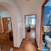 De vânzare apartament 4 camere decomandate, central, langa