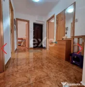 De vânzare apartament 4 camere decomandate, central, langa