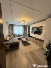 Apartament de vanzare - 4 camere - Zona Tudor
