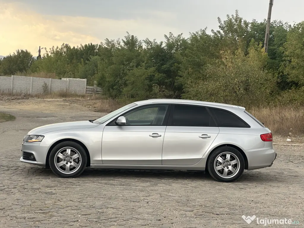 Audi A4*climatronic*2.0 diesel*2 randuri de jante*primul proprietar Ro*af.2009 - Hunedoara (Hunedoara)
