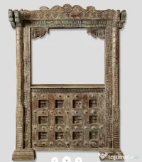 Bar din Lemn Sculptat