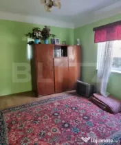 Casa cu 3 camere, anexe, curte și grădină 