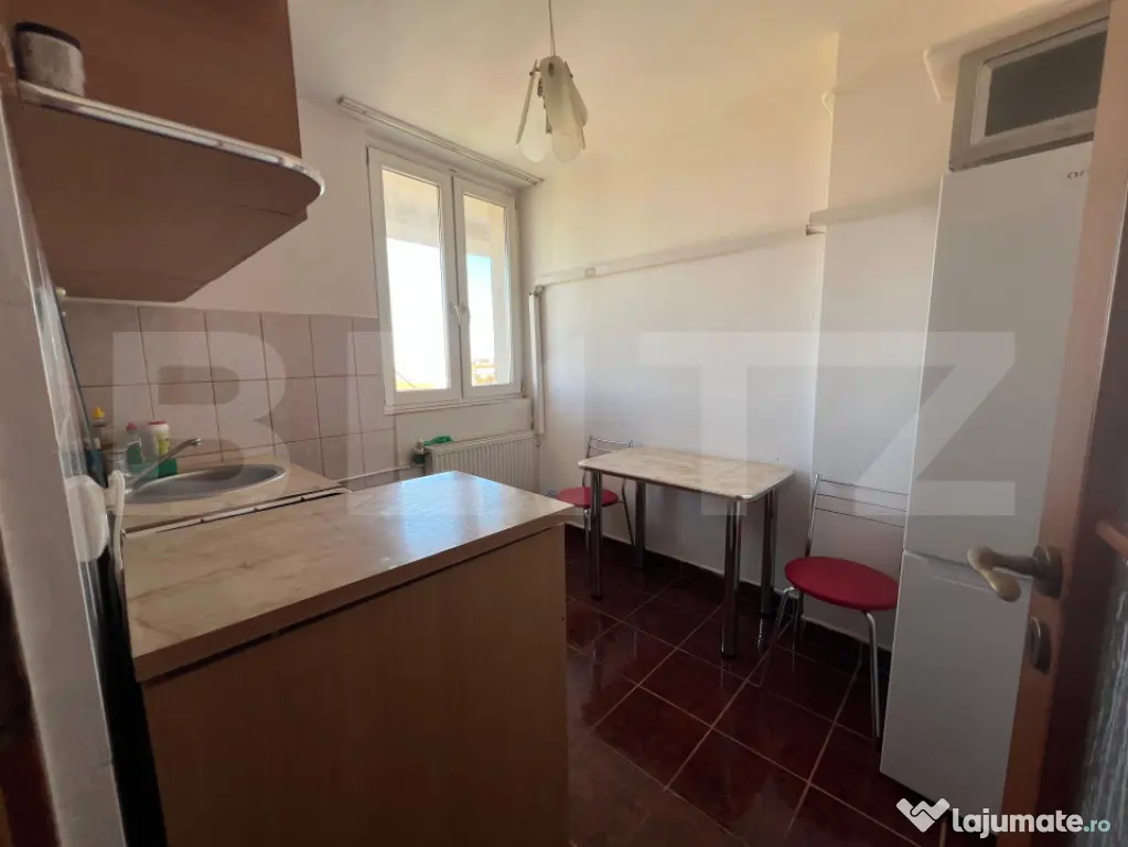 Apartament cu 2 camere — Vis-a-vis de Facultatea de Medici - Oradea (Bihor)