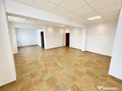 Spatiu comercial de inchiriat 50 mp, parter, renovat, zona C 