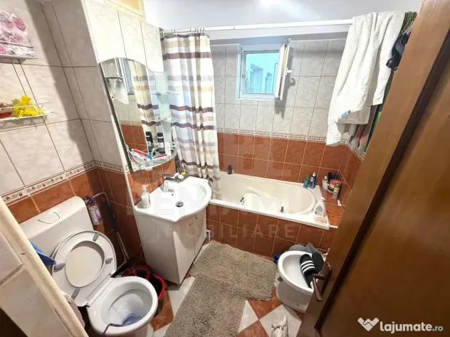 Apartament 3 camere 2 bai 71mp Brazda -centrala termica -... - Craiova (Dolj)