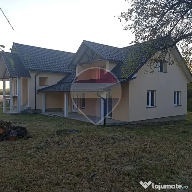 Casă Semifinisată cu 5 Camere | Ciocotiș, Maramureș - Ciocotis (Maramures)
