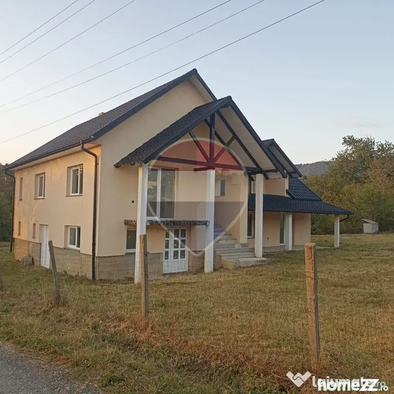 Vila deosebita de vanzare in Ciocotiș, Maramureș - Ciocotis (Maramures)
