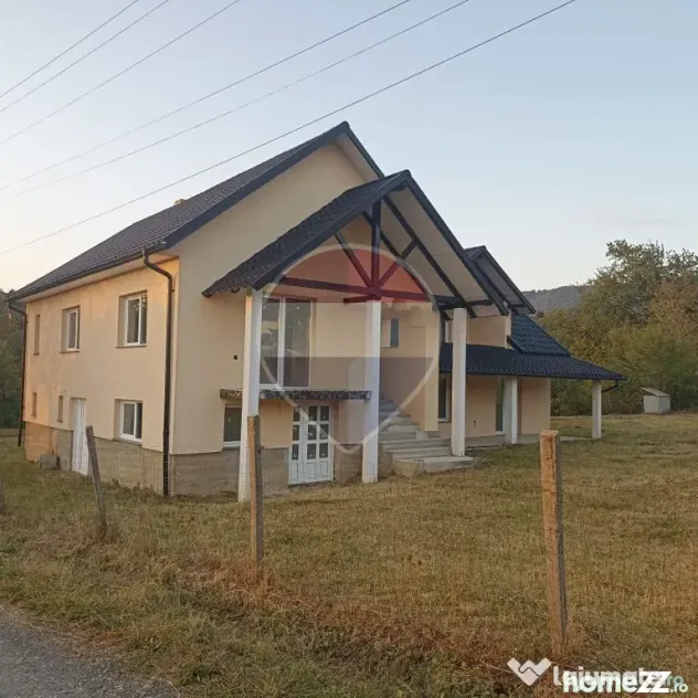 Vila deosebita de vanzare in Ciocotiș, Maramureș - Ciocotis (Maramures)
