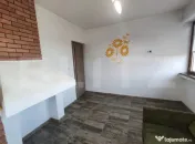 Casa spatioasa de 250mp cu 7 camere si teren de 957 mp in Do
