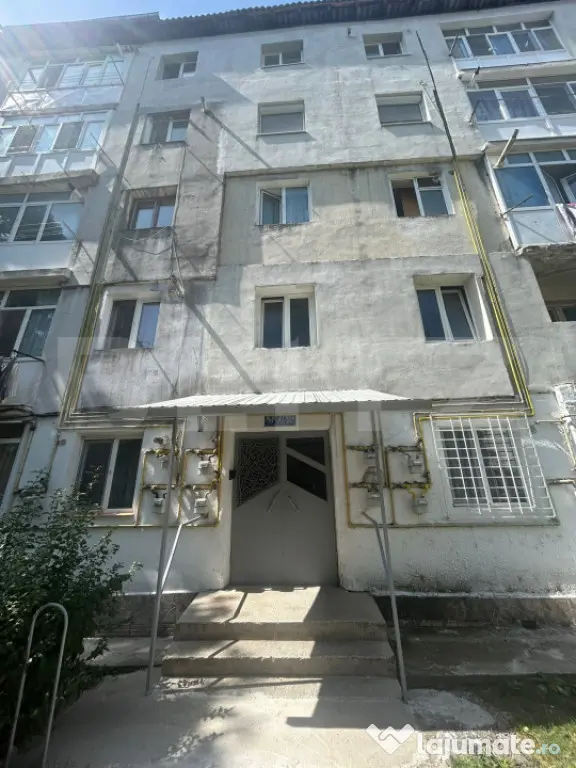 Apartament 2 camere, renovat, mobilat și gata de mutare - Moreni (Dambovita)