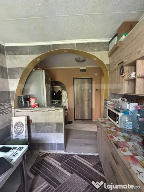 Apartament 2 camere, renovat, mobilat și gata de mutare - Moreni (Dambovita)