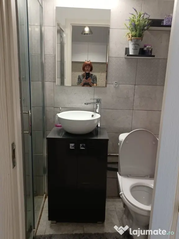 Ofer spre inchiriere garsoniera, Constanta zona Far , 20 mp, 1500 Lei/ - Constanta (Constanta)