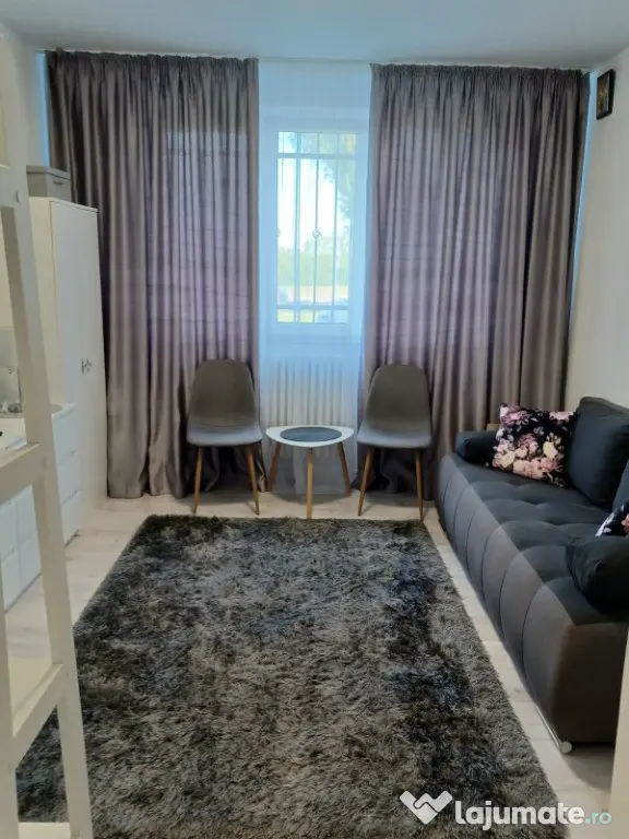 Ofer spre inchiriere garsoniera, Constanta zona Far , 20 mp, 1500 Lei/ - Constanta (Constanta)