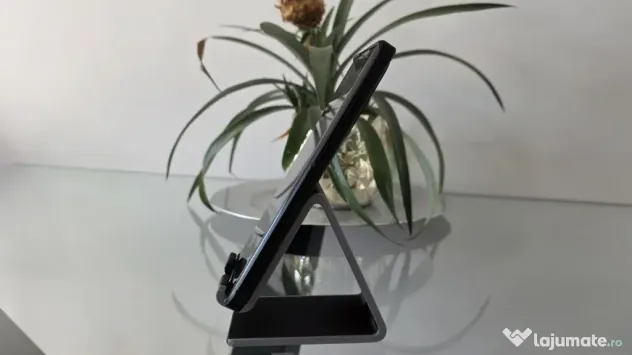 Suport telefon printat 3D