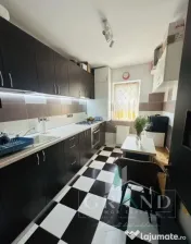 Apartament 2 camere + loc parcare de vanzare, în Floresti 