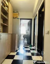 Apartament 2 camere + loc parcare de vanzare, în Floresti 