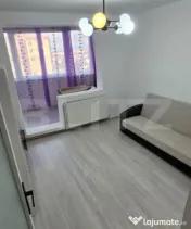 Chirie apartament 3 camere decomandat . 