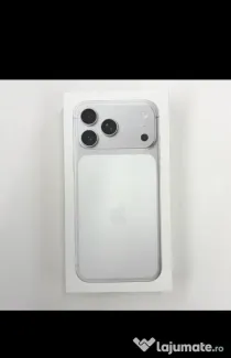iPhone 17 pro max silver