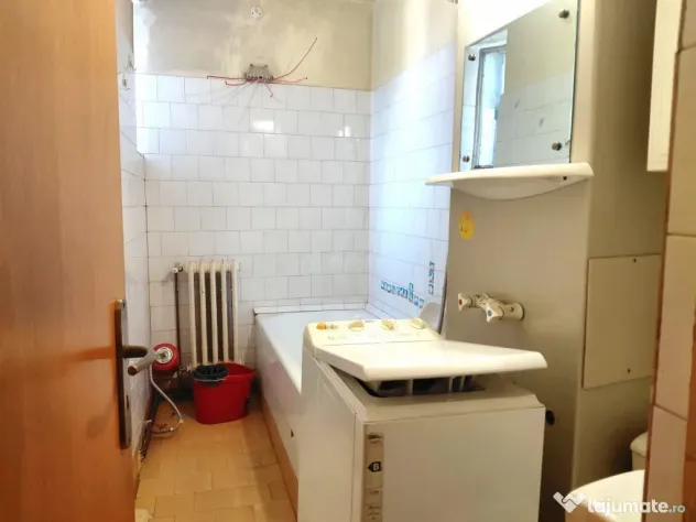 Apartament decomandat 3 camere etaj 3 Baia Mare Central - Baia Mare (Maramures)