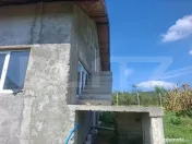 ???? Casă 206 mp la gri + teren 1.832 mp, deschidere 15 ml 