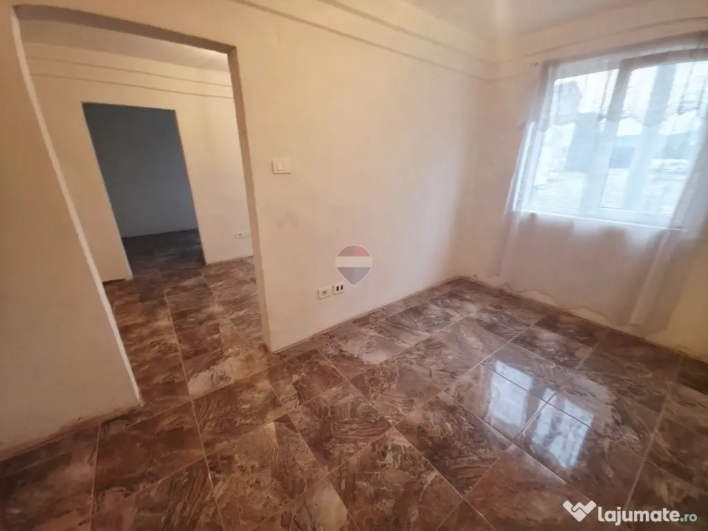 Apartament 3 camere | Savinesti | Semifinisat - Savinesti (Neamt)