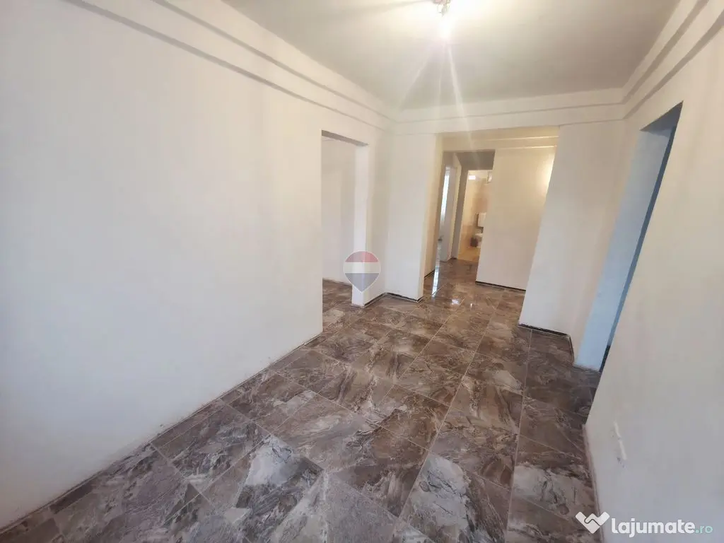 Apartament 3 camere | Savinesti | Semifinisat - Savinesti (Neamt)